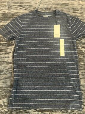 Goodfellow & Co Men's Navy and White Striped Short Sleeve Tee Size S